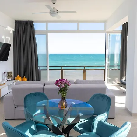 Apartment Amazing Sea Views, 1 Bed