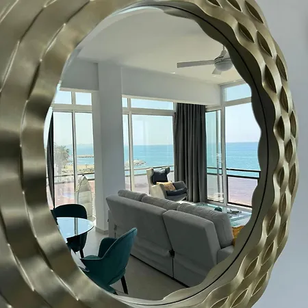 Amazing Sea Views, 1 Bed